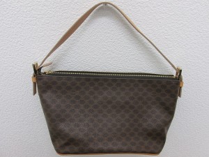 CELINEハンドバッグのお買取は大吉上福岡店にお任せください!