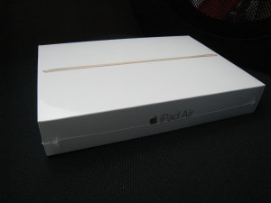 ドコモ iPad Air2 64G MH172JA　（G）