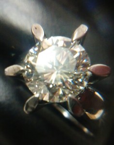 川越市でダイヤの買取は大吉川越店へ!