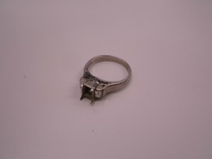 貴金属のお買取りなら買取専門店 大吉 天神橋筋商店街店