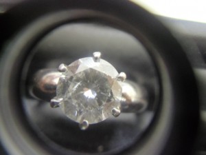 ダイヤ買取ります!大吉サンシパーク桑名店です