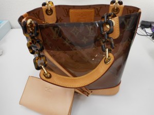 有名ブランドヴィトンのお買取りは大吉サンシパーク桑名店にお持ちくださいませ!