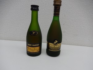 大吉鶴見店はお酒のミニチュアボトルをお買取り致しました。