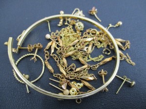 壊れたピアスやネックレス,買取,藤沢