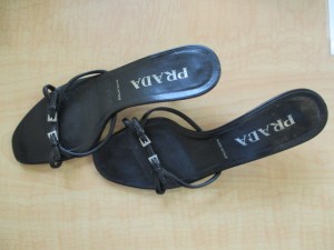 大吉 武蔵小金井店 プラダ ミュールの画像です。