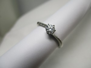 松江市のお客様からダイヤモンドのお買取を致しました。