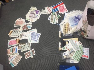 切手の買取り強化中の大吉千葉稲毛店でございます。