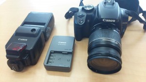 一眼レフ カメラを買取りました。大吉浜松店です。