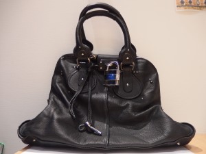 関内でクロエを売るなら買取専門店 大吉 カトレヤプラザ伊勢佐木店。