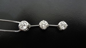 トリロジーダイヤネックレスお買取しました!大吉サンシパーク桑名店です