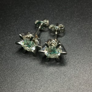 Pt900 ピアス 0.5ct　0.52ct ダイヤモンド付