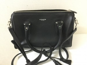 コーチ 2WAYレザーハンドバッグ ショルダーストラップ付