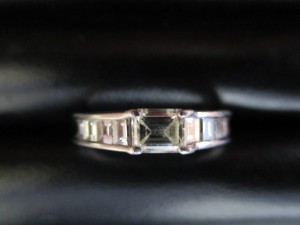 大吉 武蔵小金井店 ダイヤ プラチナリングの画像です。