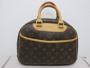 ルイヴィトン モノグラム アルマのお買取は大吉上福岡店にお任せください!