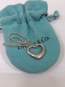 大府市のお客様よりティファニーを買取りました!