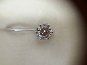 ブランド貴金属Pt900プラチナイヤリングダイヤ付