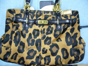 ブランド、コーチの買取なら天満の大吉天神橋筋商店街店へ