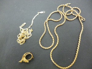 眠ったままの貴金属の買取いたします。買取専門店大吉ゆめタウン中津店です。