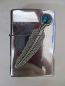 デュポン、カルティエ、ダンヒルなどライターの買取りなら、大吉 松戸店です。ライター以外にも金、プラチナ、銀、貴金属、古銭、時計、ダイヤモンド、切手、金券、テレカ、携帯、カメラ等等幅広くお買取しているのが大吉松戸店です。「ライター」「買取」「松戸」で検索