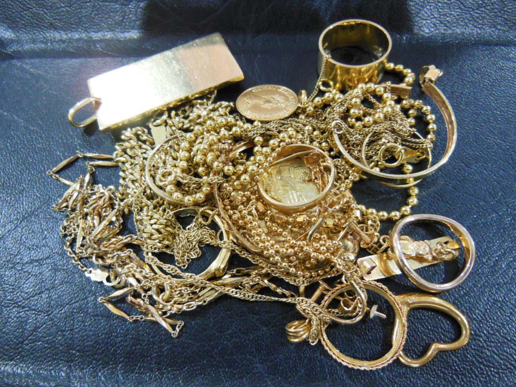 金のリングやネックレスをお買取しました。豊田市の買取は大吉 豊田店へ！
