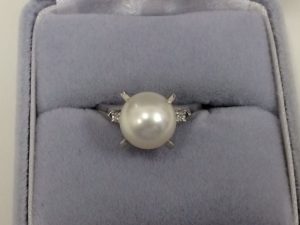 真珠付き指輪を買取いたしました。大吉セルバ甲南山手店です。