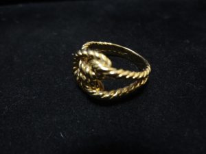 金のアクセサリー、金製品の買取りは大吉ガーデンモール木津川店へ！