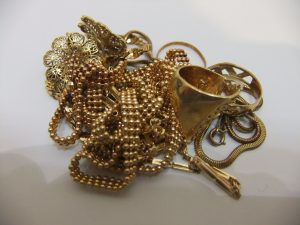 多くの貴金属を高く売りたいなら大吉イオンタウン仙台泉大沢店へ