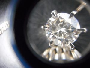 ダイヤモンドのお買取なら大吉サンシパーク桑名店。