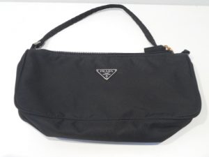 PRADAの可愛いポーチ!買取なら大吉ミレニアシティ岩出店♪PRADAの可愛いポーチ!買取なら大吉ミレニアシティ岩出店♪