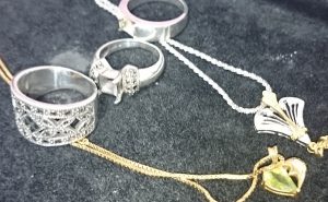 金　プラチナ　貴金属　買取　大和