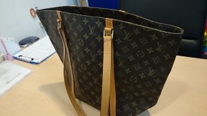 LV ヴィトン サック 買取 大和