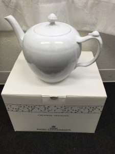 大吉　横須賀中央店　ロイヤルコペンハーゲンのティーポット買取ました