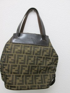 FENDI ズッキーニ柄ミニバッグのお買取は大吉上福岡店にお任せください!