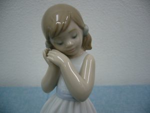 リヤドロのお買取りなら天神橋筋商店街の大吉へ