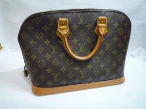 LV/ルイヴィトンをお買取りm(__)m JR王寺駅北口すぐの大吉リーベル王寺店です!!