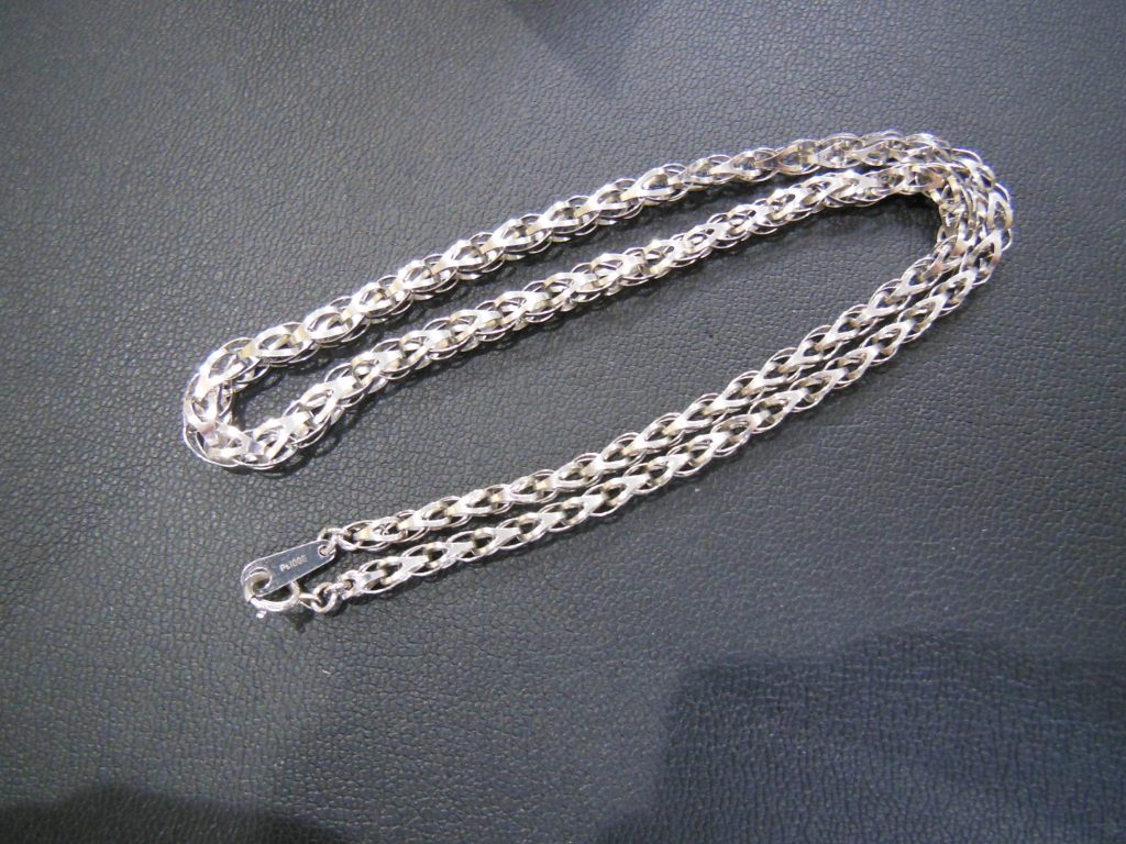 プラチナのネックレスを高く売るなら大吉豊田店へ!