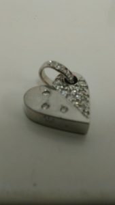 ペンダント川越