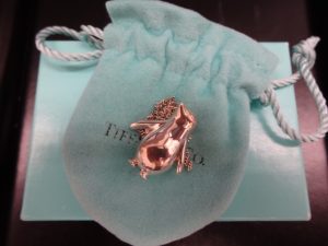 近鉄奈良線生駒駅南口と生駒ケーブル線鳥居前駅からすぐの買取専門店大吉グリーンヒルいこま店でお買取させて頂きましたTIFFANY(ティファニー)の画像です。