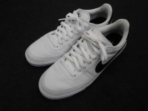 スニーカー買取ます天満の大吉天神橋筋商店街店！