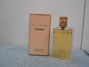 シャネル買取は天満の大吉天神橋筋商店街店！