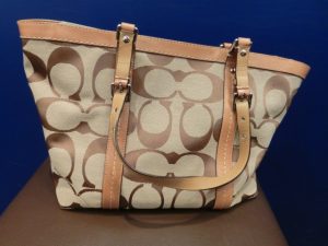 ブランドバッグの買取は大吉松戸店におまかせください。