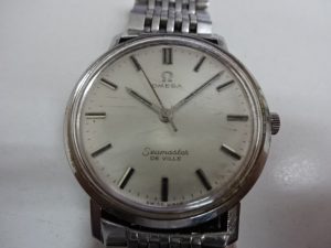 大吉 調布店でオメガ（OMEGA）の時計を買取ました。