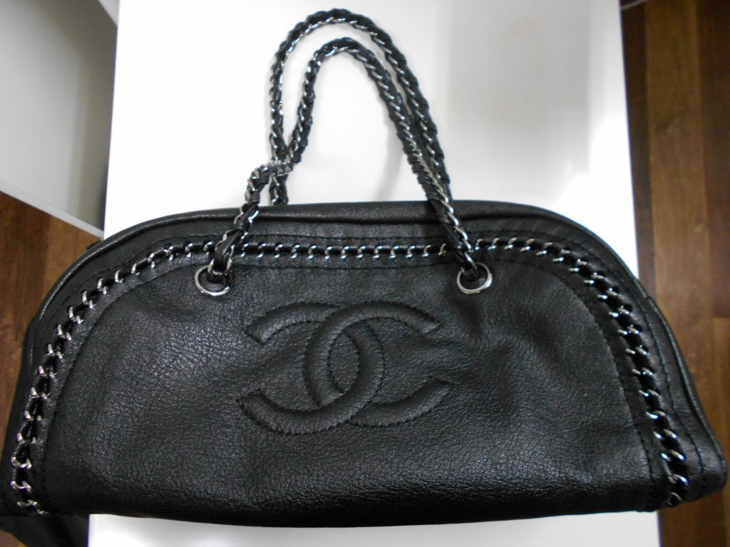 シャネルのバックをお買取り致しました！大吉豊田店です。