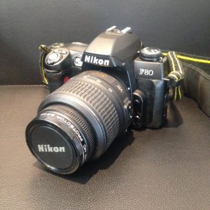 一眼レフカメラは世田谷区の大吉成城学園前店が買取します