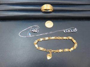 アクセサリーの買取は大吉草加店にお任せください。