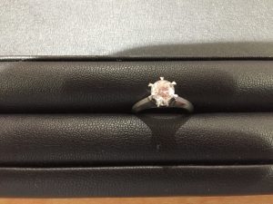 メレダイヤとダイヤでは大きく値段に違いが出てしまうのはなぜか？買取専門店大吉東急プラザ新長田店がザックリと説明します。