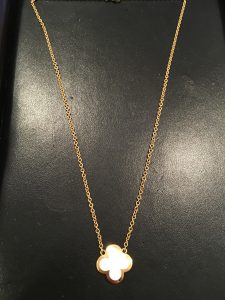 ヴァンクリーフアーペルのアルハンブラ、お買取りしました!大吉成城学園前店です