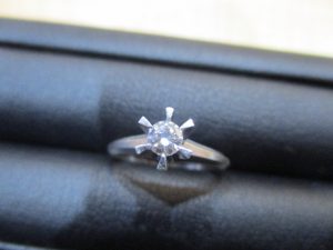 松江市のお客様からダイヤモンドリングのお買取りをしました。大吉松江店