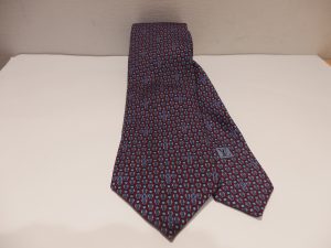 ネクタイを売るなら関内伊勢佐木町の買取専門店 大吉。