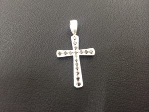 プラチナのネックレストップを買い取りました! 大吉サファ福山店です。